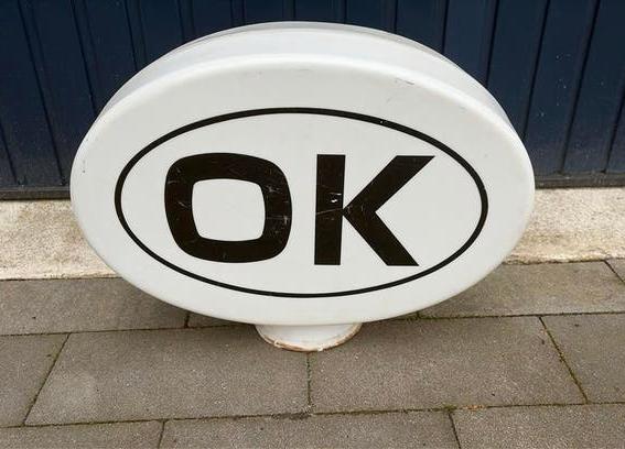 Ok benzinepomp globe geheel orgineel kunstof, Verzamelen, Ophalen of Verzenden, Gebruikt