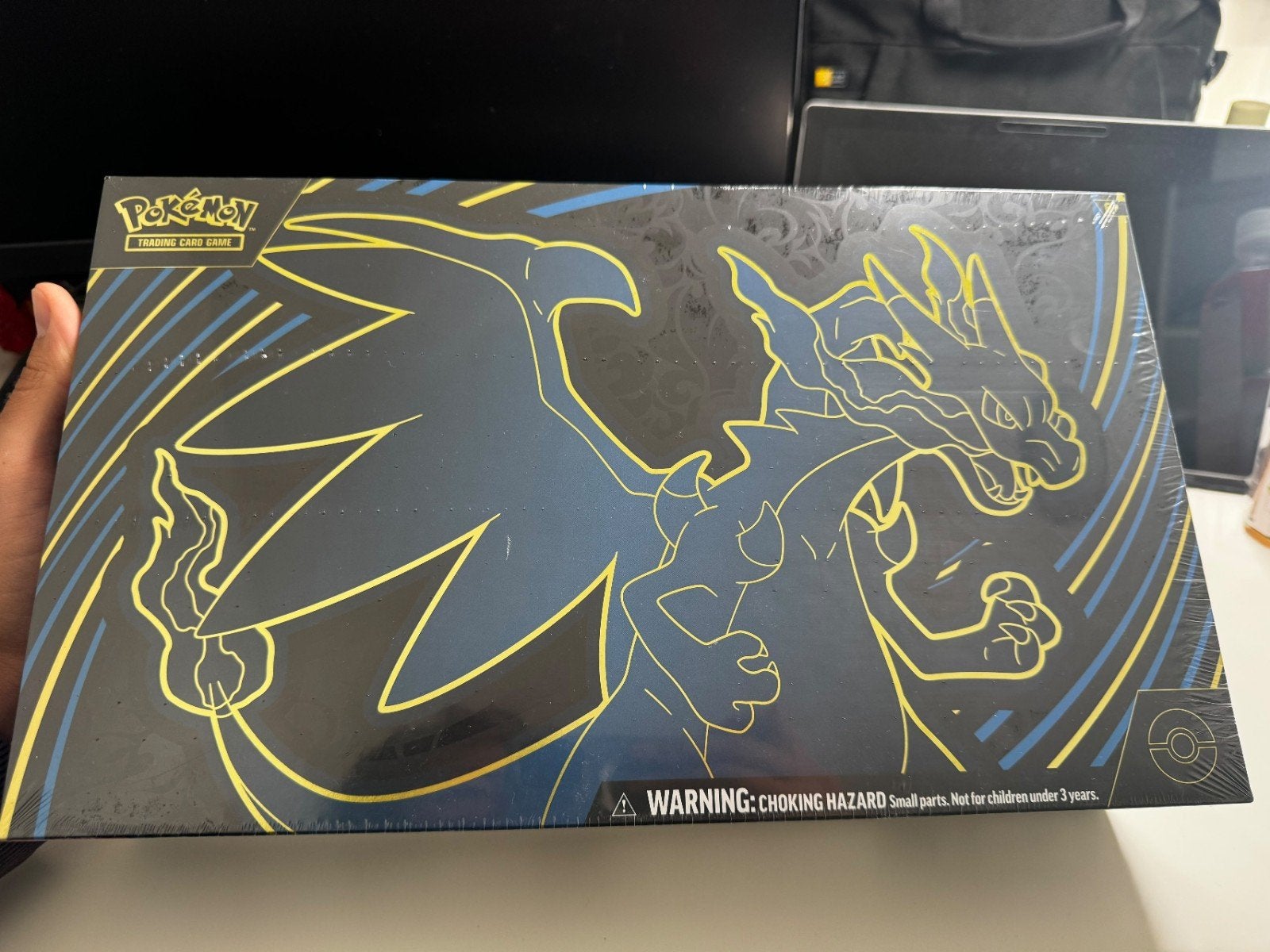 Pokémon TCG: Mega Charizard X EX Ultra-Premium Collection, Ophalen of Verzenden, Nieuw, Overige typen, Foil