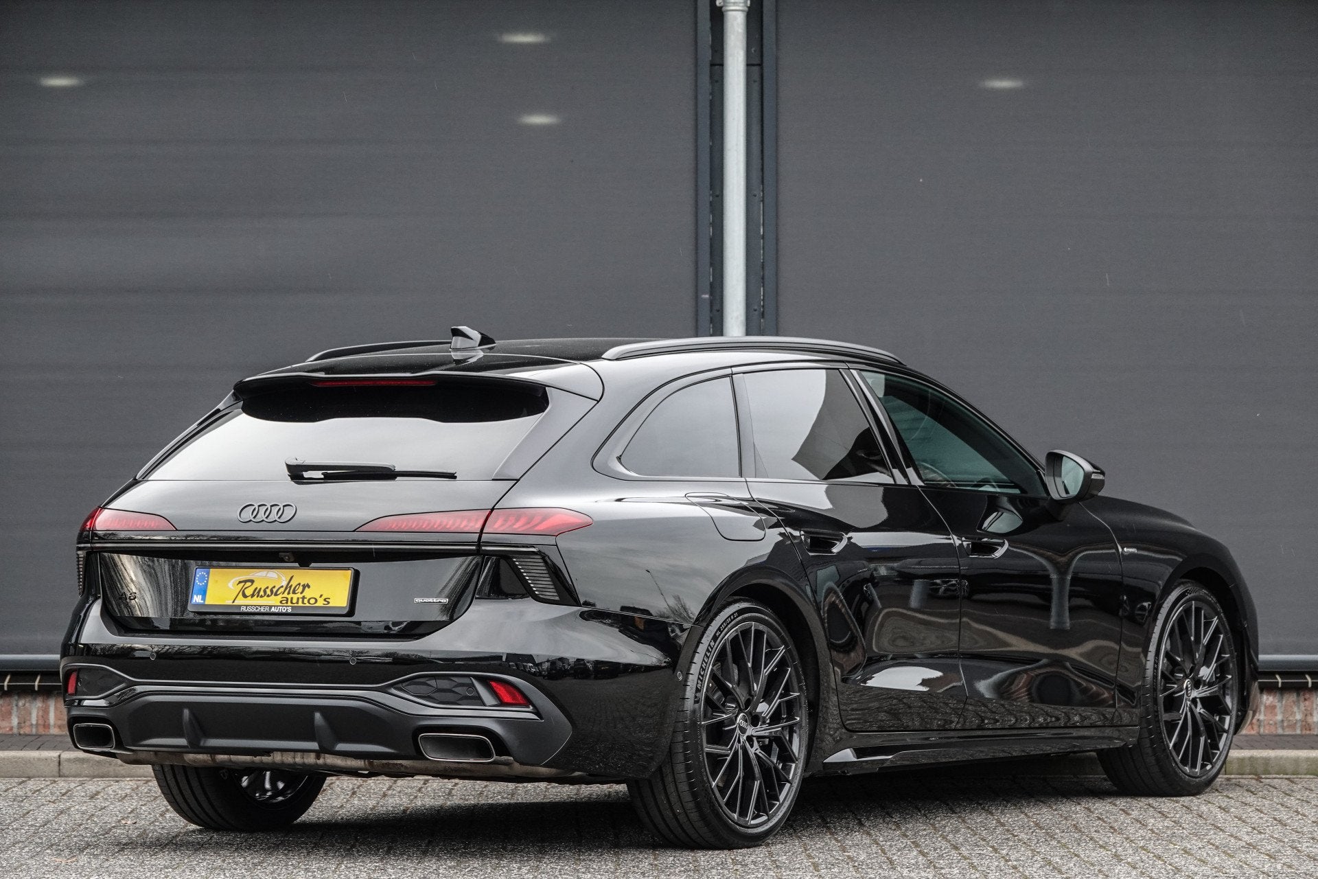 Audi A6 Avant Edition One | e-hybrid 299Pk | Quattro | Plug-, Automaat, Gebruikt, Zwart, 4 cilinders
