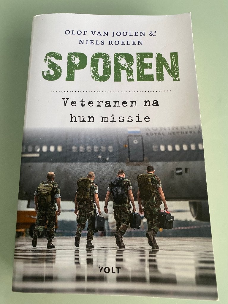 Sporen, Veteranen na hun missie, Nieuw, Ophalen of Verzenden, Olof van Joolen & Niels Roelen, Landmacht