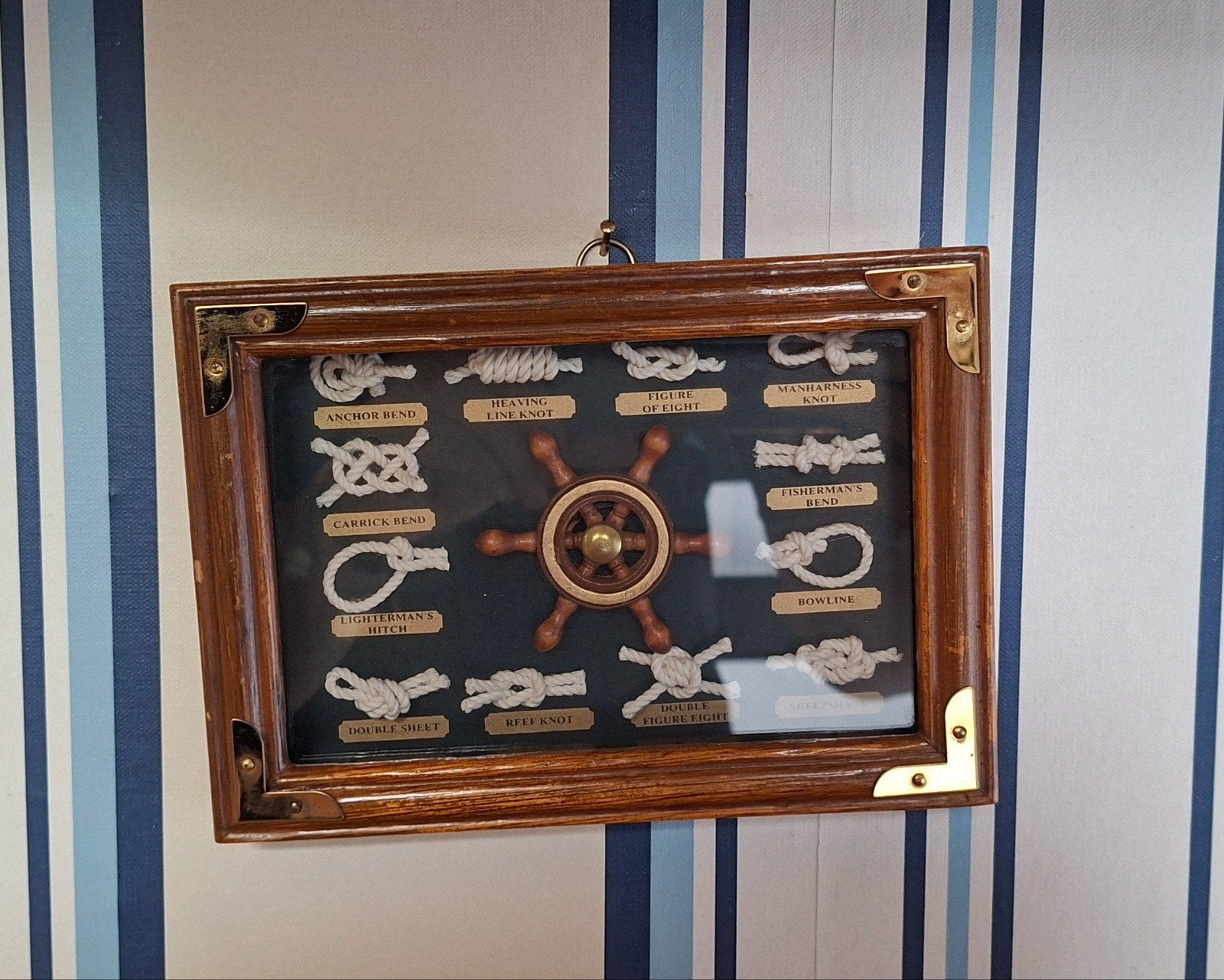 Decoratief knopenframe met scheepsroer, Gebruikt, Ophalen of Verzenden, Bruin, Vintage