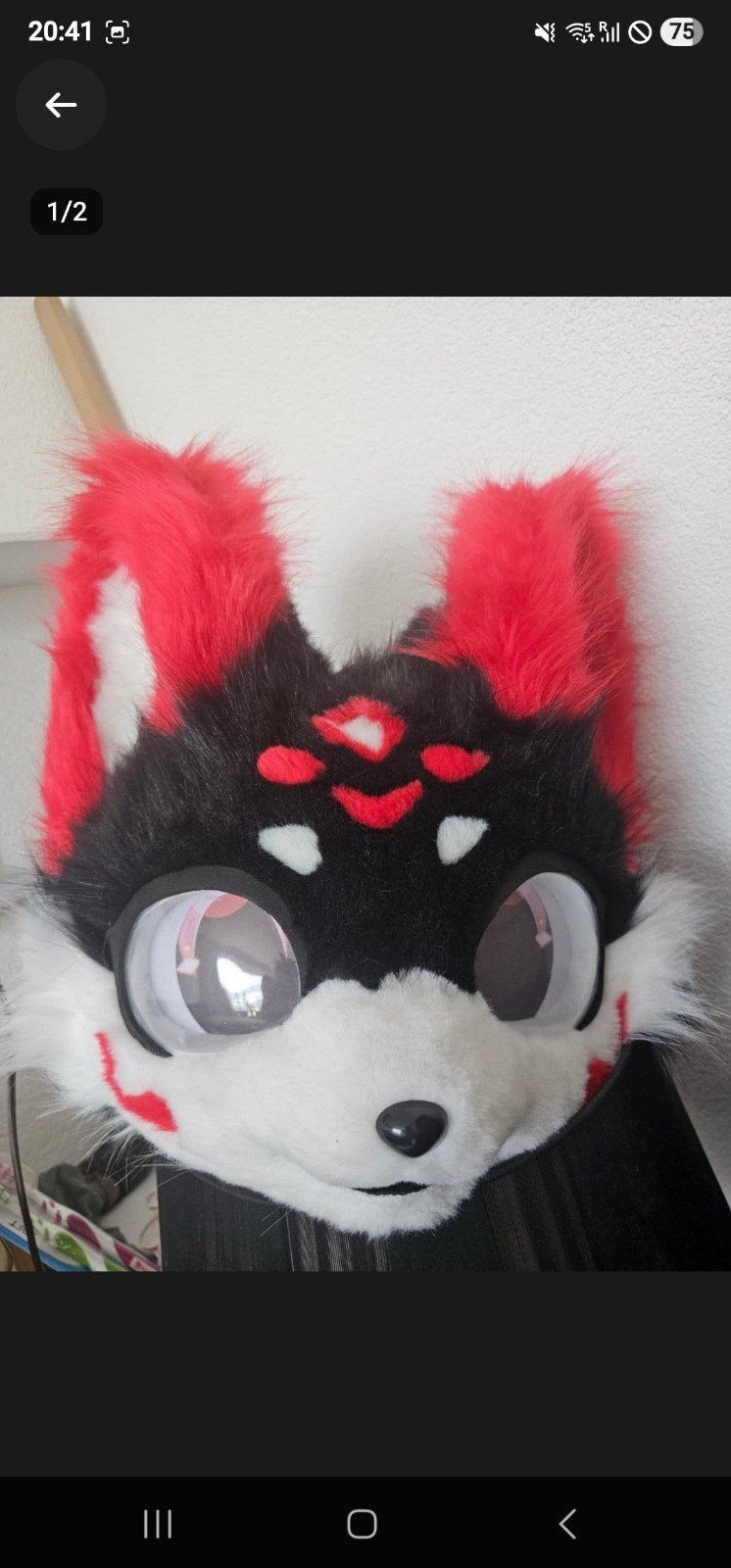 Furry Fursuit Hoofd - Zwart, Rood en Wit, Handgemaakt, Meerkleurig, Ophalen of Verzenden, Zo goed als nieuw