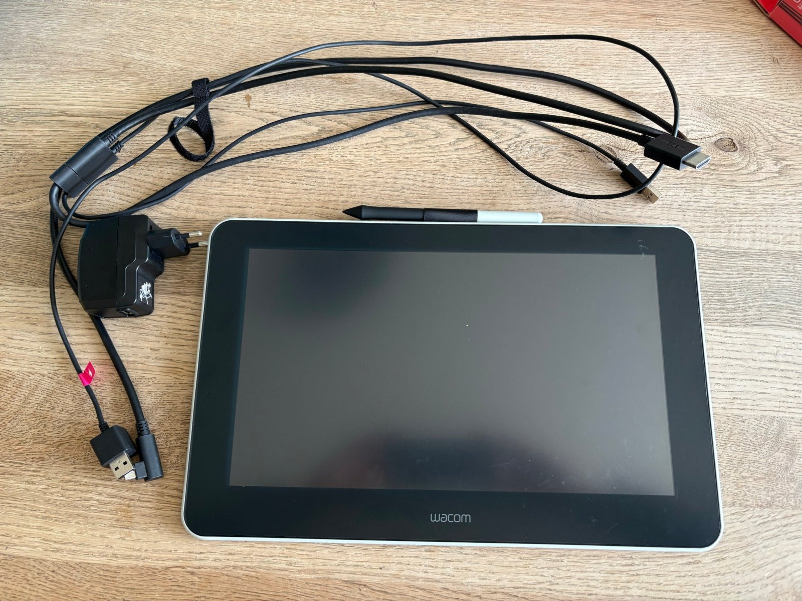 Wacom One Creatief Pen Display - Zo goed als nieuw, Computers en Software, Ophalen of Verzenden, Multi-touch, Zo goed als nieuw