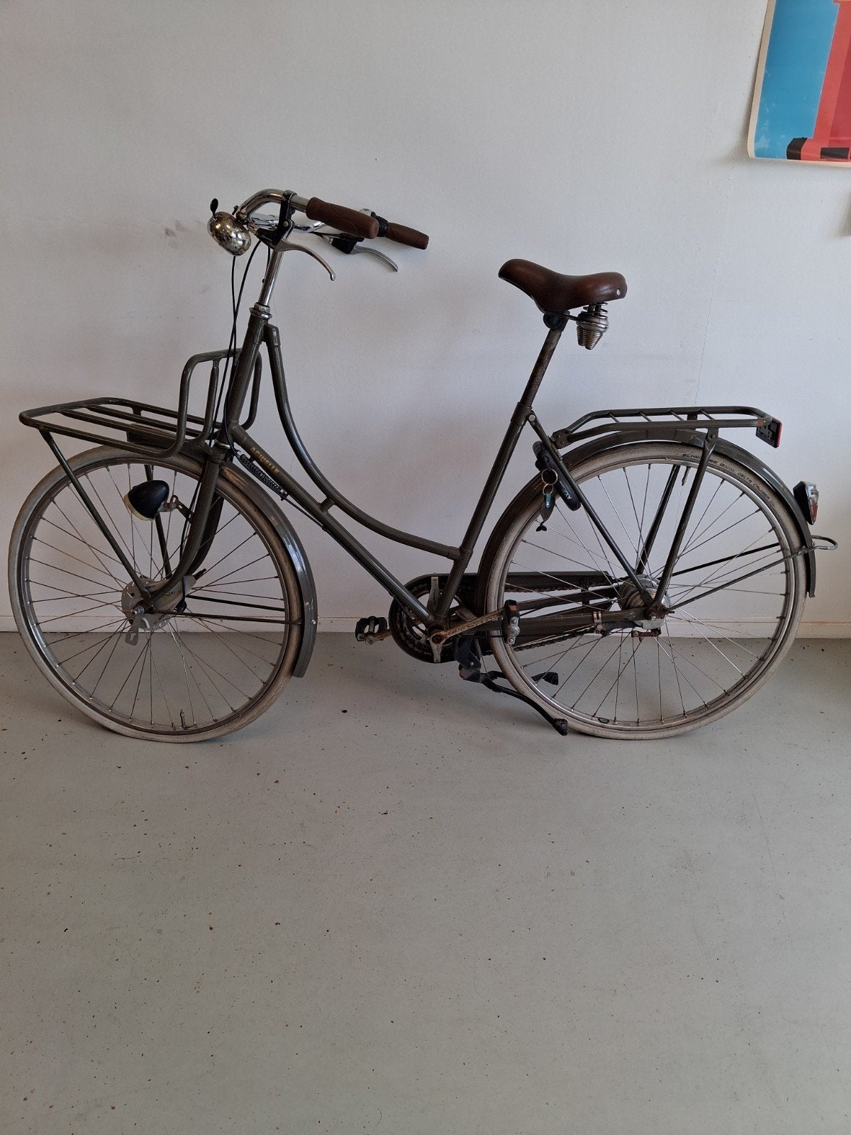 Drie fietsen: Achielle Sam, Cannondale M200, Sparta Summer, Fietsen en Brommers, Fietsen | Dames | Damesfietsen, Gebruikt, Velgrem