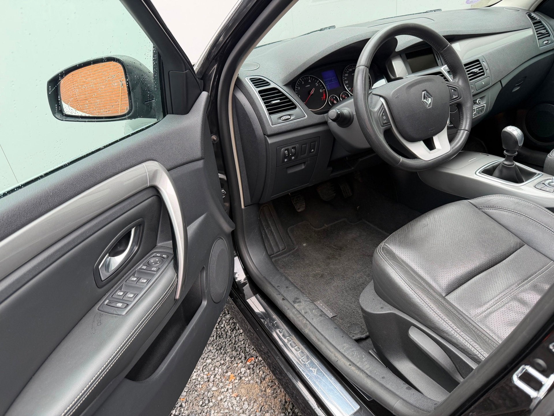 Renault Laguna Estate 2.0 Dynamique, Voorwielaandrijving, Gebruikt, 4 cilinders, Met garantie (alle)