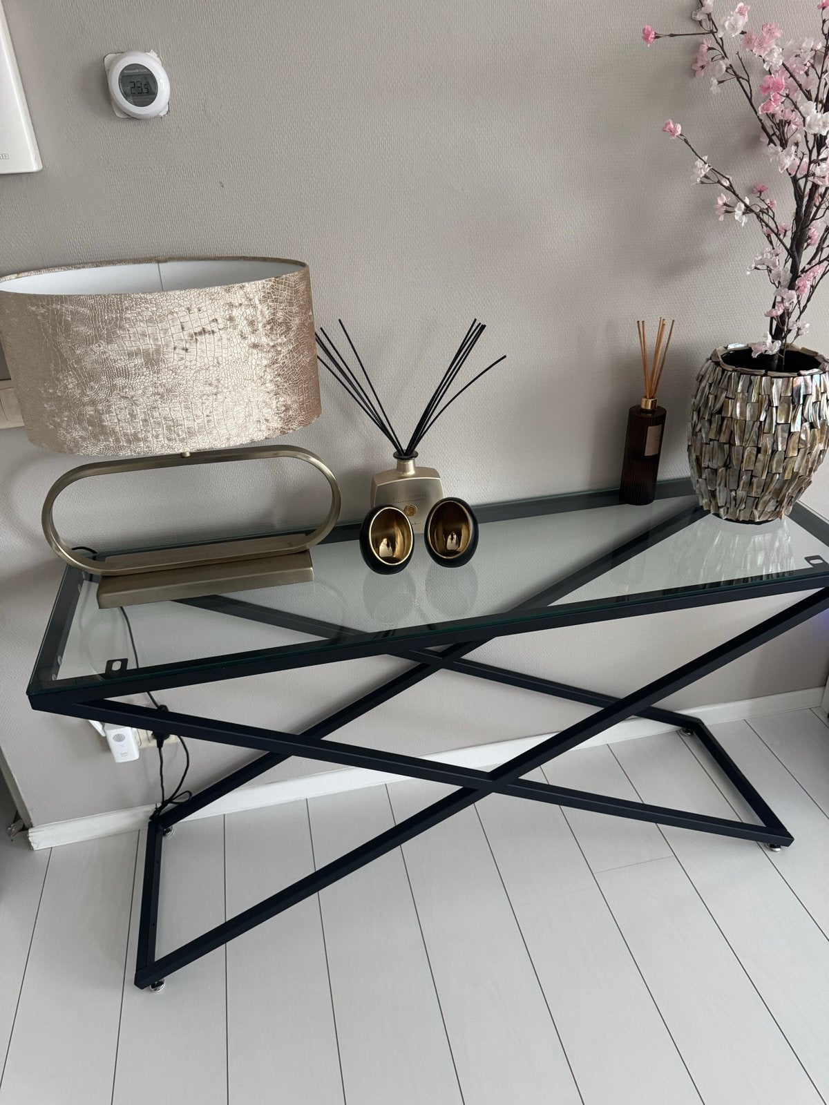 Sidetable met glazen blad