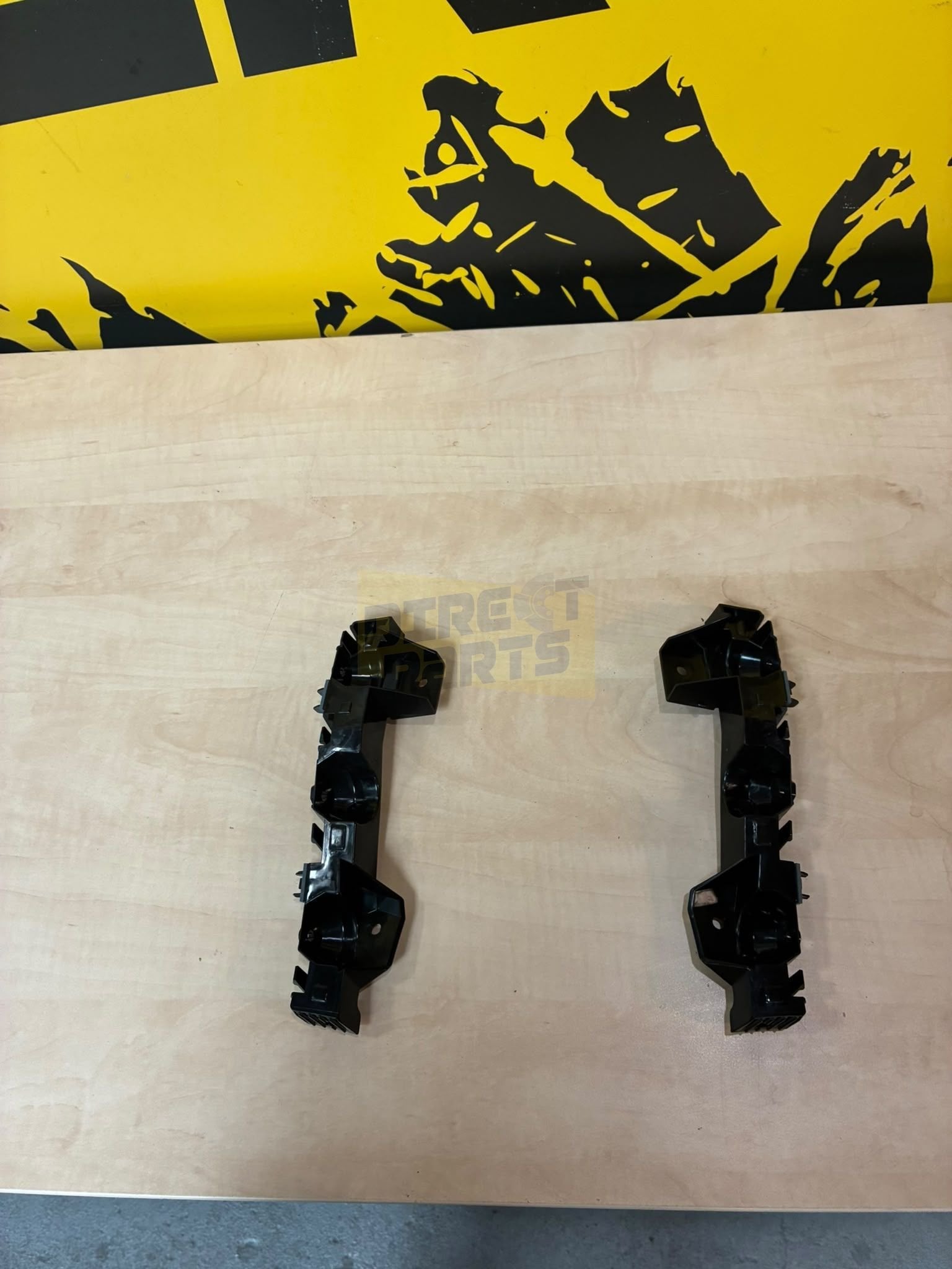 Renault Captur II (1/20-6/24) (HJB) / Mitsubishi ASX (3/23-7, -, -, Ophalen of Verzenden, Achter
