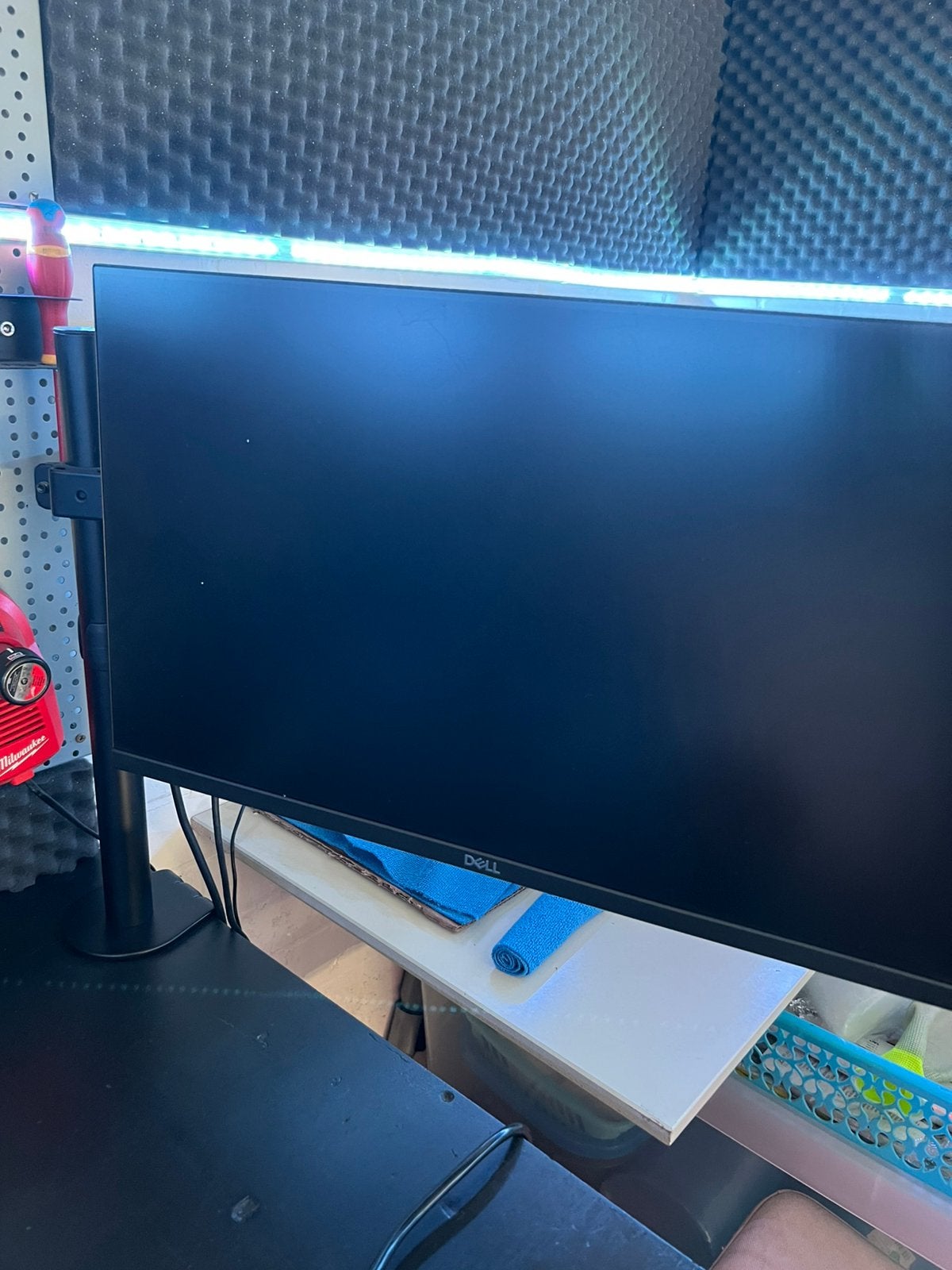 DELL monitor inclusief Bureau statief, Computers en Software, Monitoren, Ophalen, Gebruikt, IPS, Kantelbaar