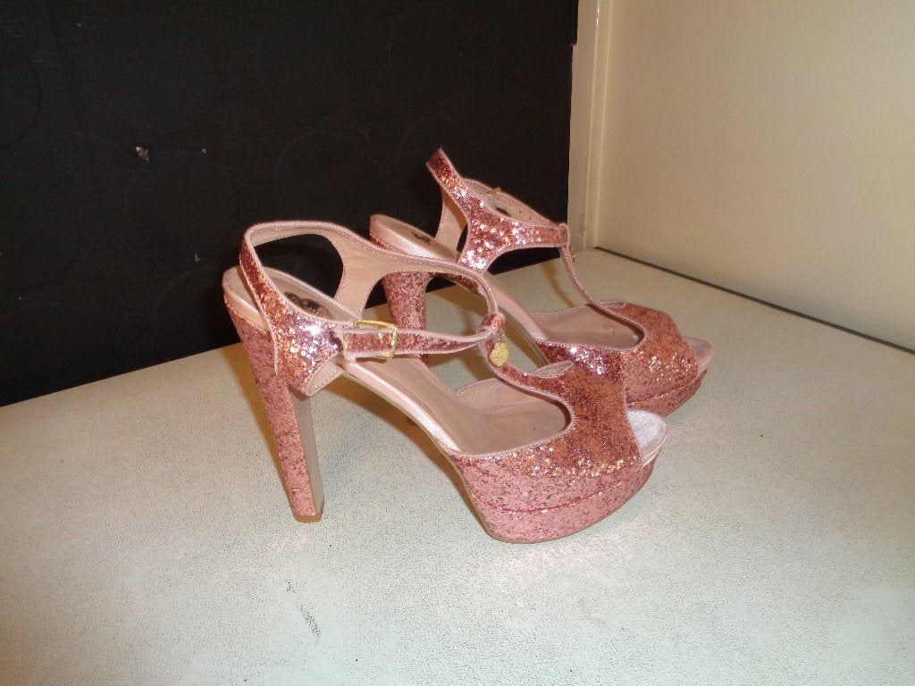 MONIQUE COLLIGNON roze pailletten pumps, Verzenden, Nieuw, Schoenen met hoge hakken, Roze