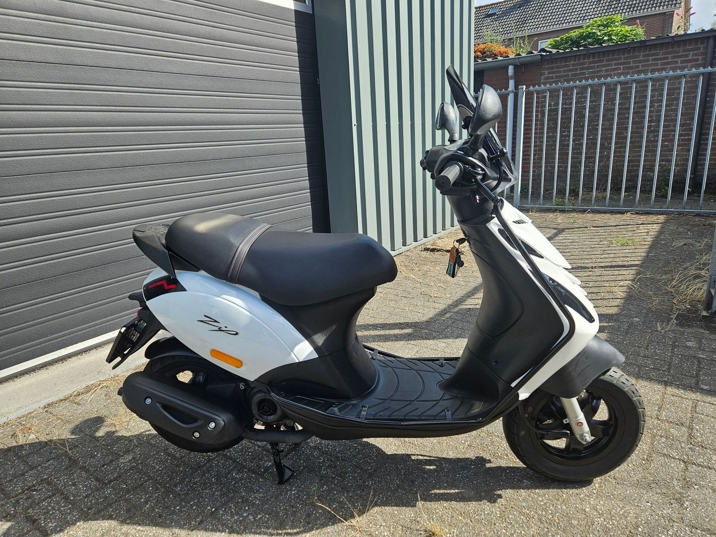 PIAGGIO ZIP 4T E5 BROM BJ 06-2022 WIT 1954KM + OPTIES, Onbekend, Ophalen of Verzenden, Zo goed als nieuw, Onbekend