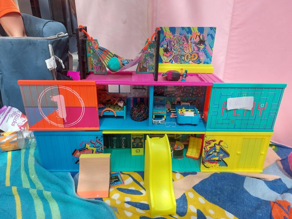 LOL poppenhuis voor uren speelplezier, Ophalen, Jongen of Meisje