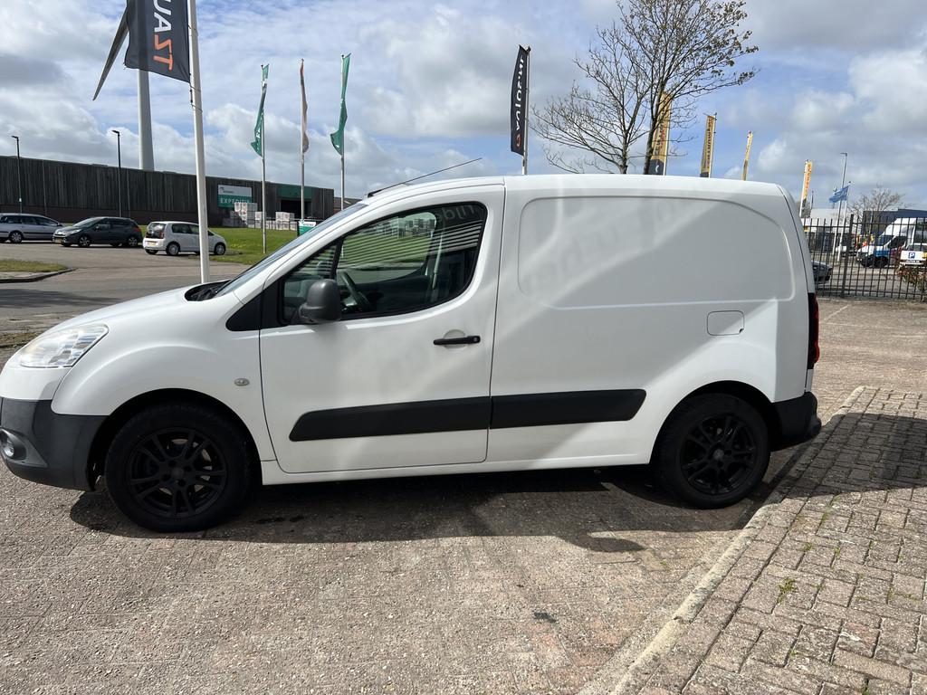 Peugeot Partner 120 1.6 HDI 3 Pers /Airco/Cruise/Trekhaak, Voorwielaandrijving, Euro 5, Stof, Gebruikt