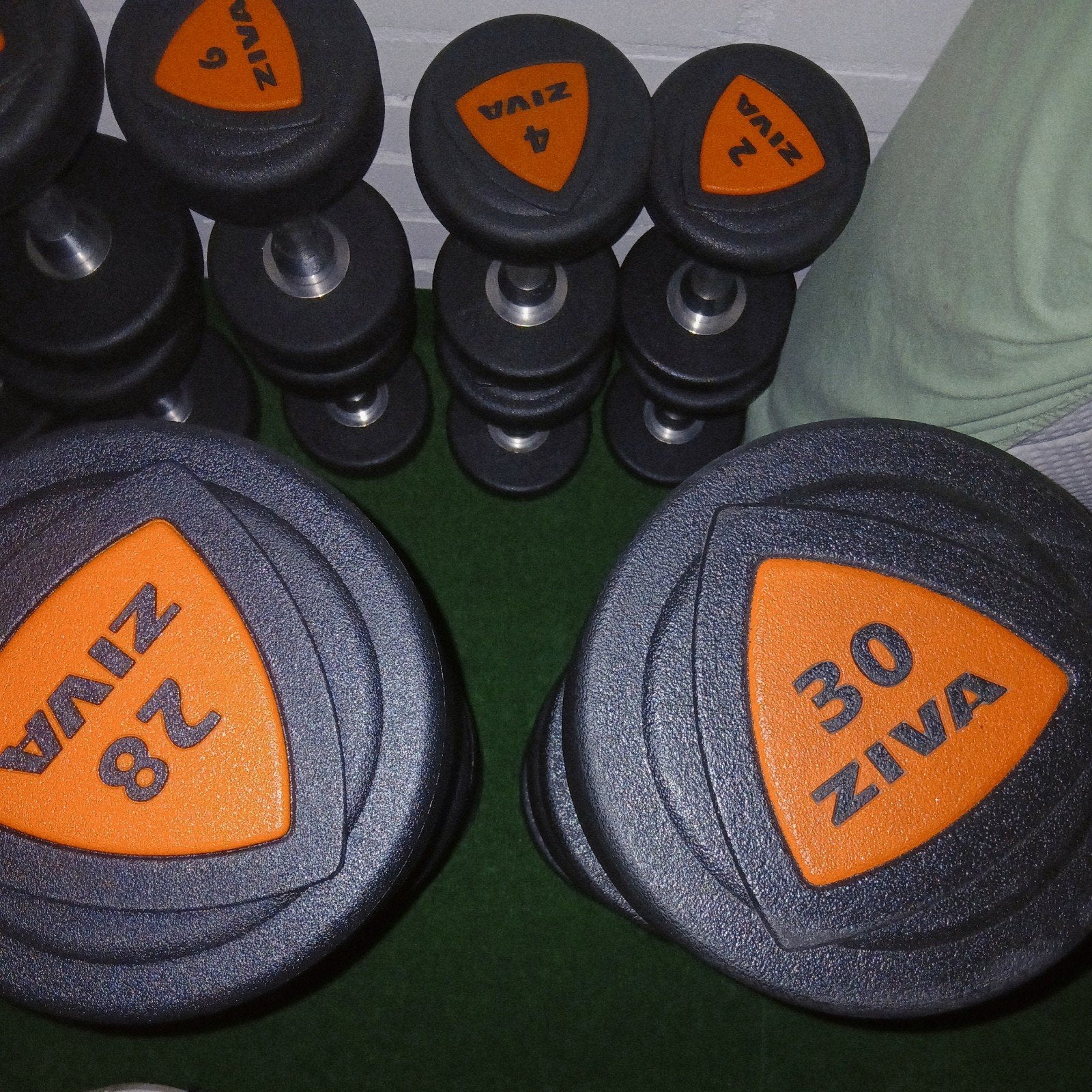 Ziva Dumbbells Set 2kg t/m 30kg, Sport en Fitness, Fitnessmaterialen, Ophalen, Gebruikt, Benen, Dumbbell