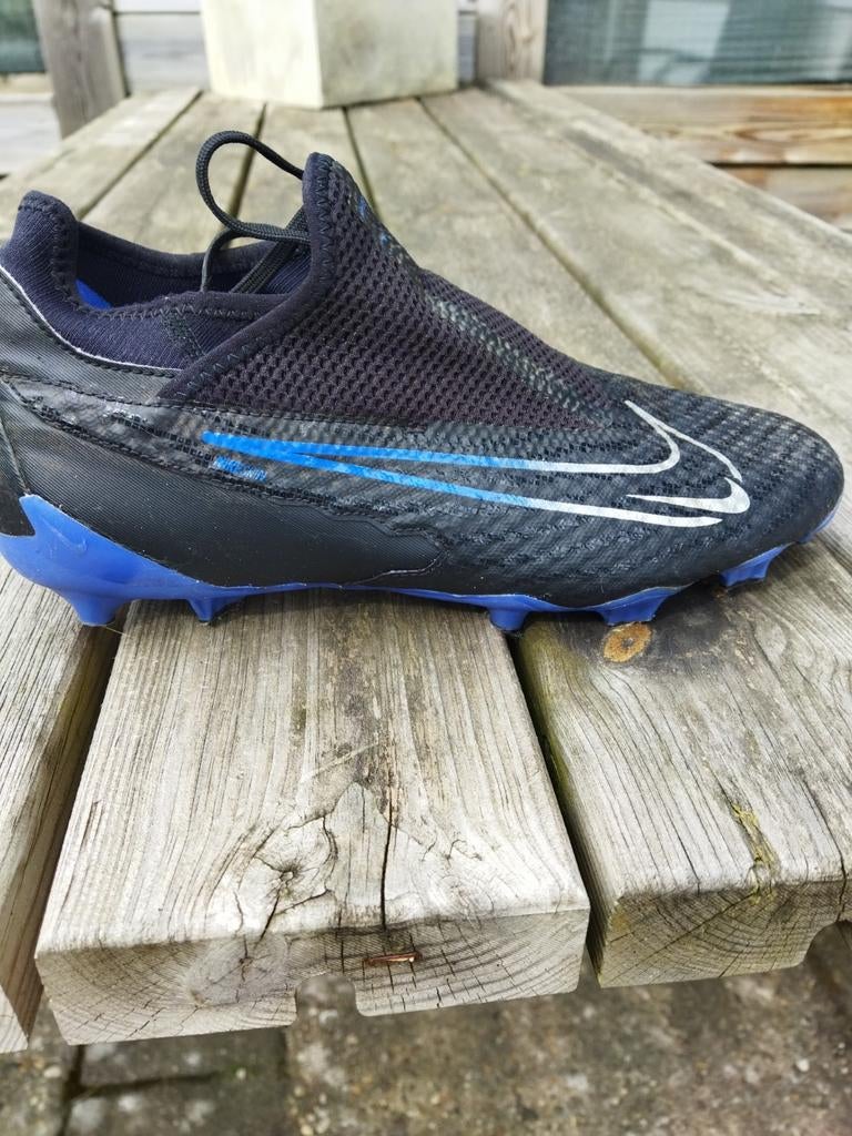 Nike Phantom voetbalschoenen maat 41, Ophalen
