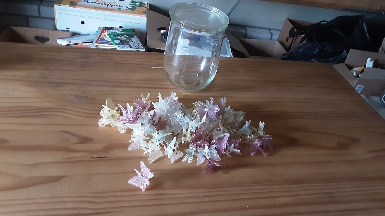 Weckpot met vlinder knijpers - Knutselmateriaal, Gebruikt, Meerkleurig, Herbruikbaar, Natuur en Bloemen