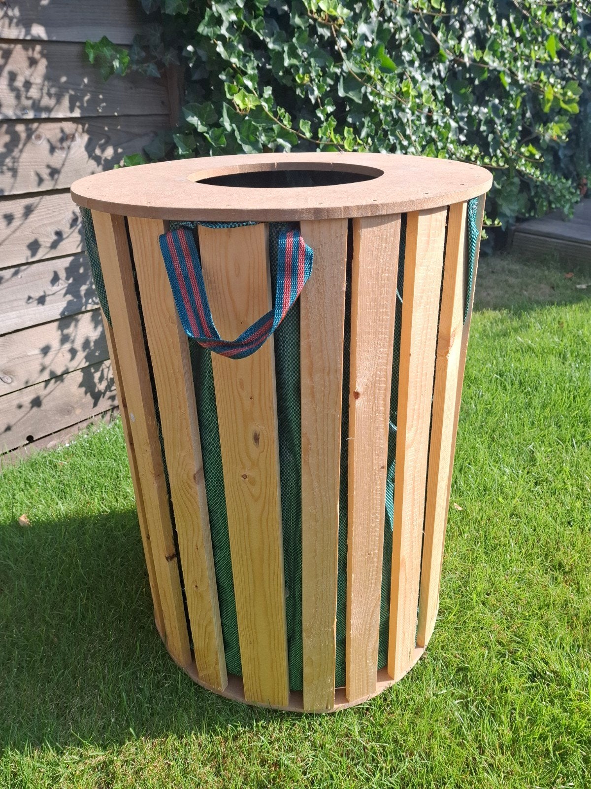 Handgemaakte houten grabbelton, Ophalen, Gebruikt