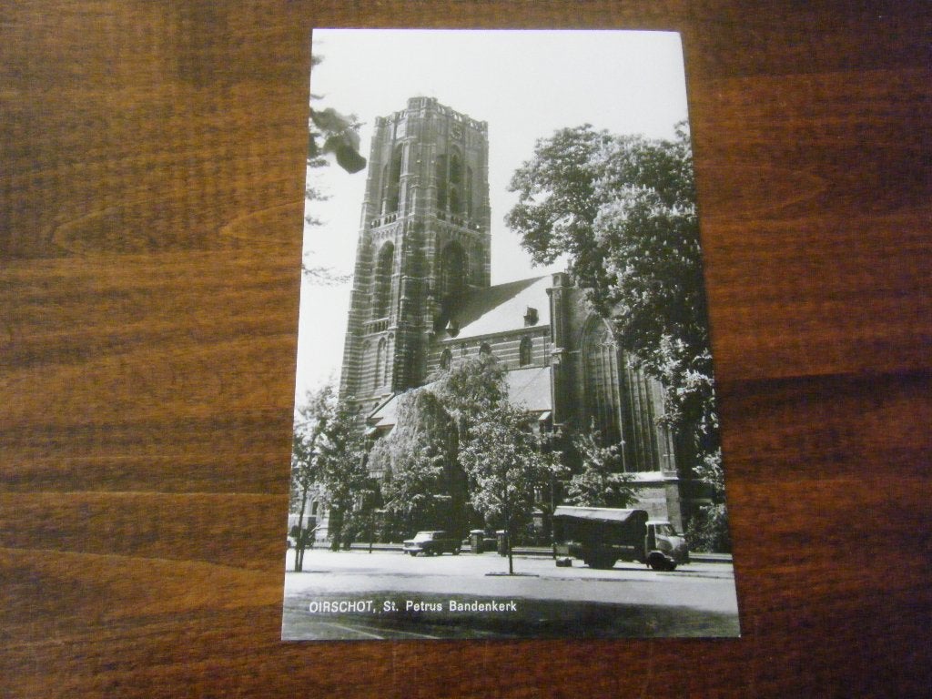 Y31 - Oirschot - Kerk - Mooi/Oud, Ophalen of Verzenden, 1960 tot 1980, Noord-Brabant