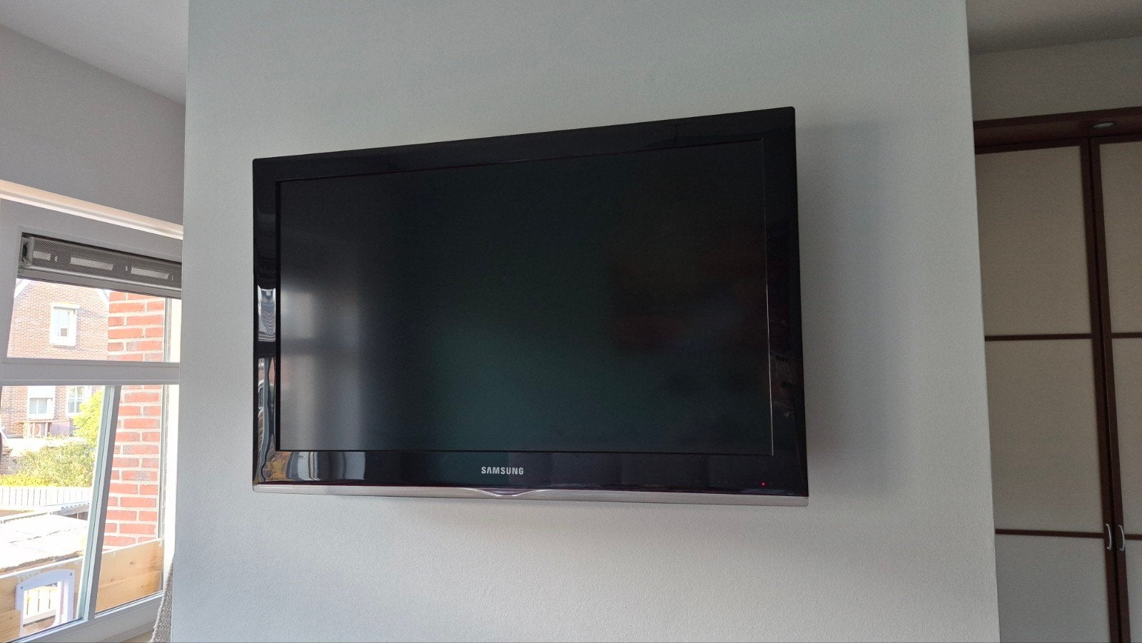 Samsung TV 32 inch met ophangsysteem (zonder voet), Ophalen, Gebruikt, 60 tot 80 cm, Samsung