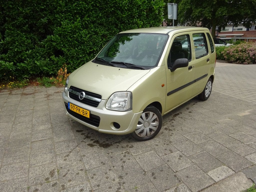 Opel Agila 1.2-16V Essentia MET APK, Voorwielaandrijving, Bedrijf, Handgeschakeld, 75 pk