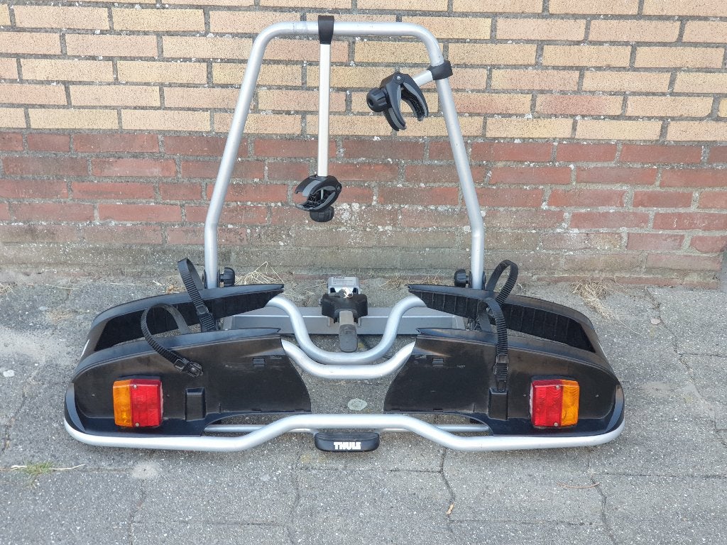 Fietsendrager Thule EP 916 Voor 2 E-bike's Kantelbaar ZGAN, Ophalen, Elektrische fiets, Zo goed als nieuw, 2 fietsen