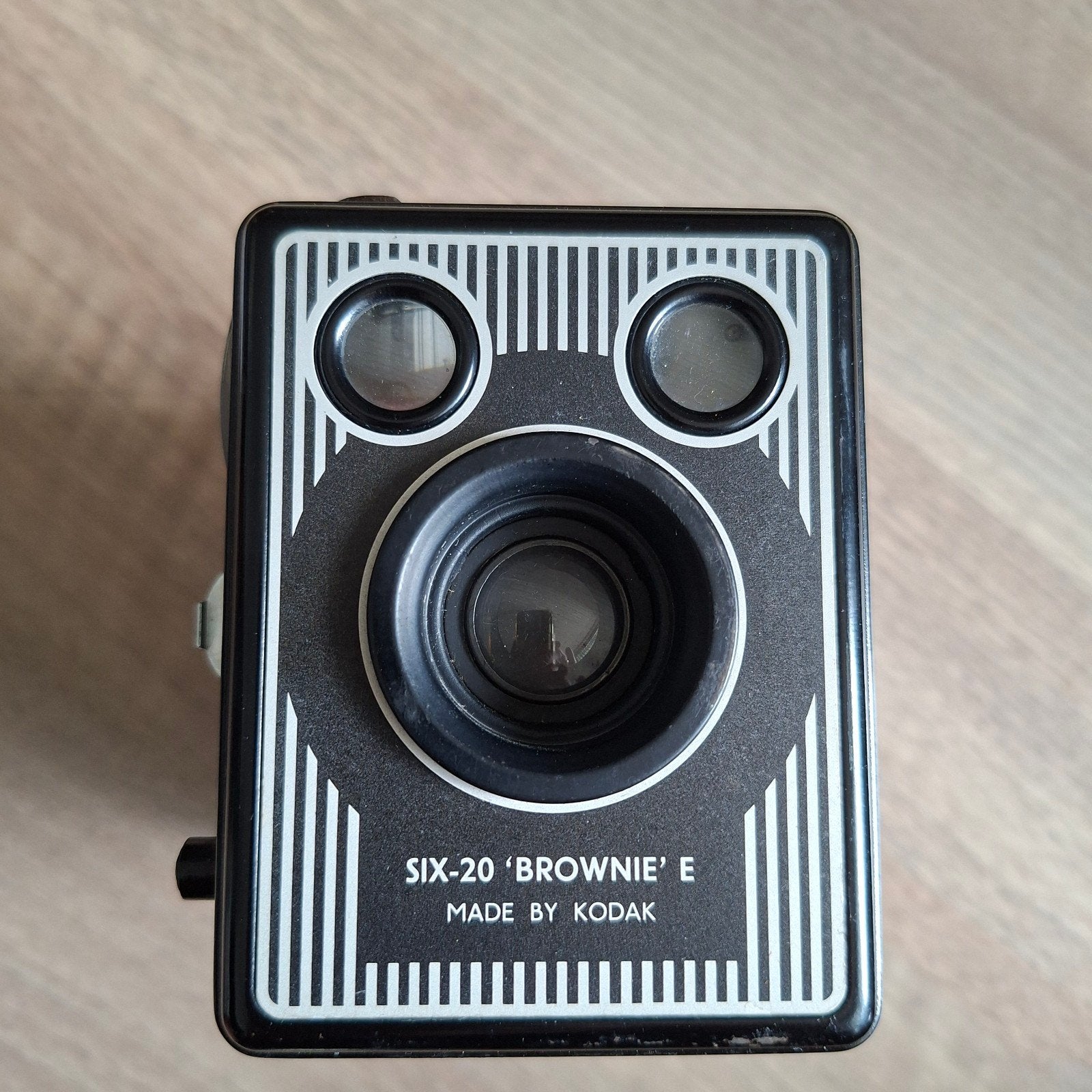 Kodak Six-20 'Brownie' E Boxcamera - Vintage Camera, Ophalen of Verzenden, Compact, Kodak