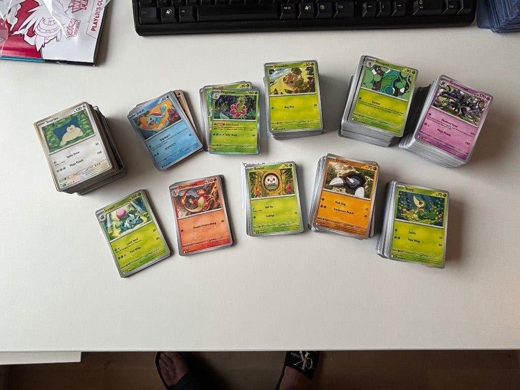 Pokémon bulk (holo, reverse holo, paar energy cards), Ophalen of Verzenden, Zo goed als nieuw, Meerdere kaarten, Foil