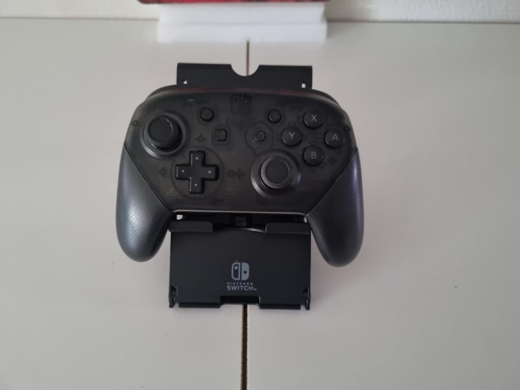 Nintendo switch pro controller, Spelcomputers en Games, Games | Nintendo Switch, Overige genres, 1 speler, Ophalen of Verzenden