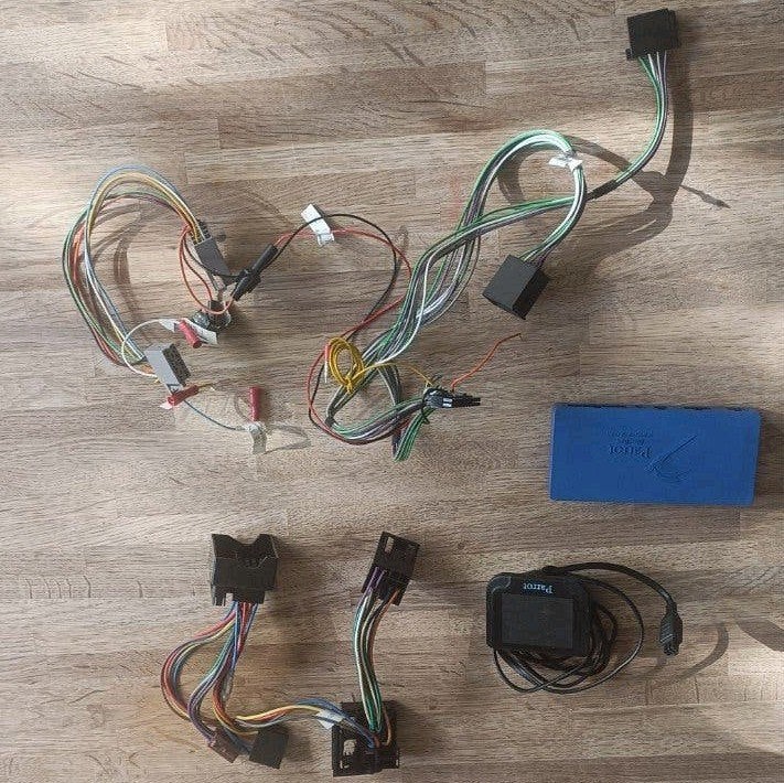 Parrot MKi9200 carkit met adapter voor BMW E90, Ophalen of Verzenden, Gebruikt