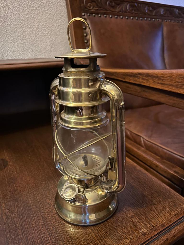 Stormlamp olielamp, Ophalen, Zo goed als nieuw