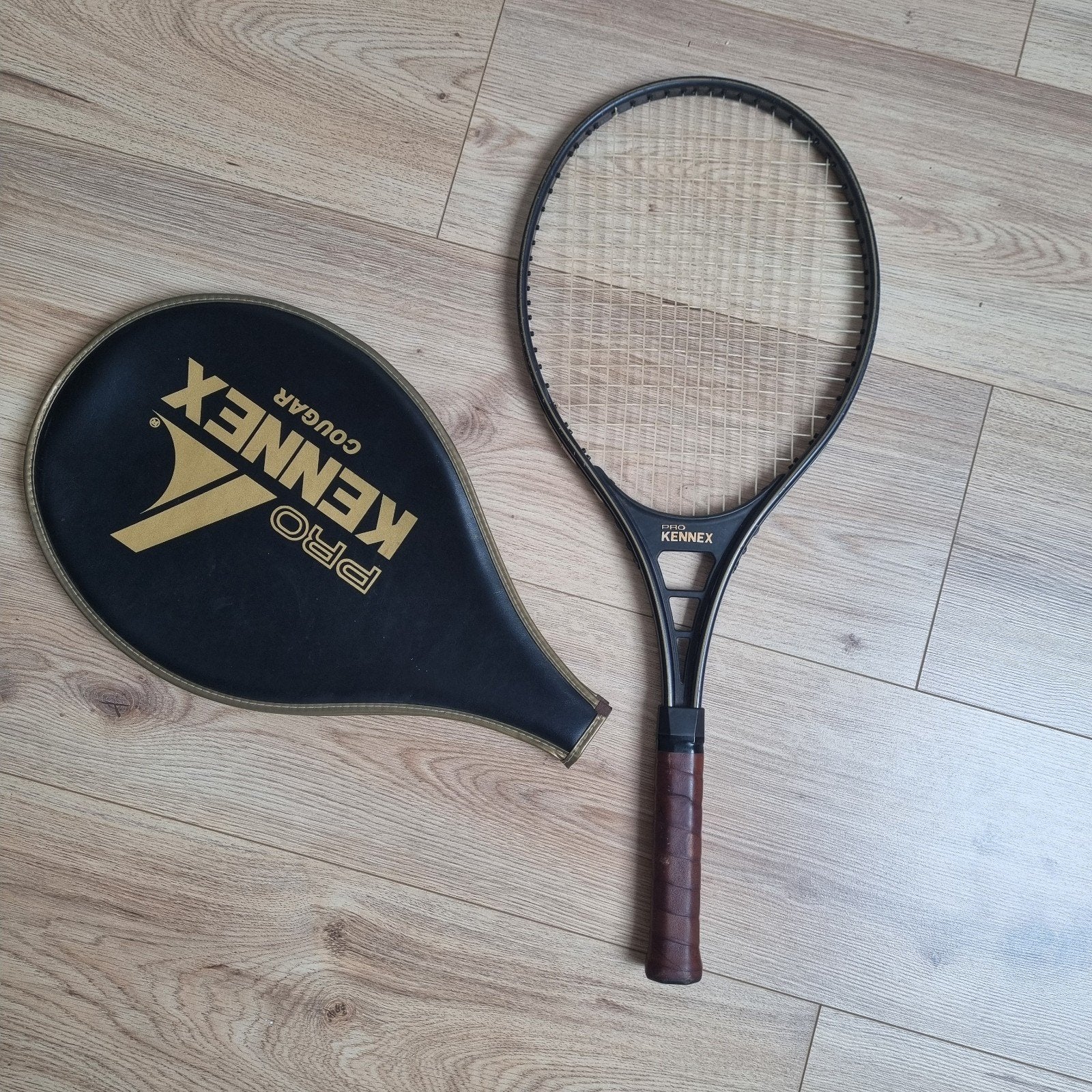 Vintage Kennex Pro Cougar Tennisracket met hoes, Sport en Fitness, Ophalen of Verzenden