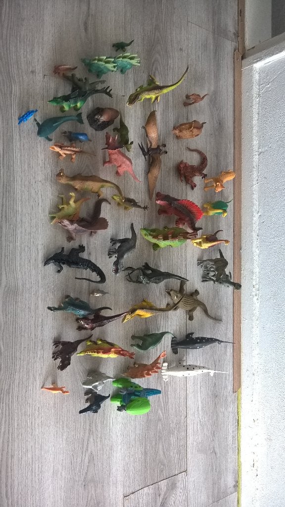 TE koop aangeboden mooi dinosaures speelgoed 42 stuks., Ophalen of Verzenden, Zo goed als nieuw, Los playmobil