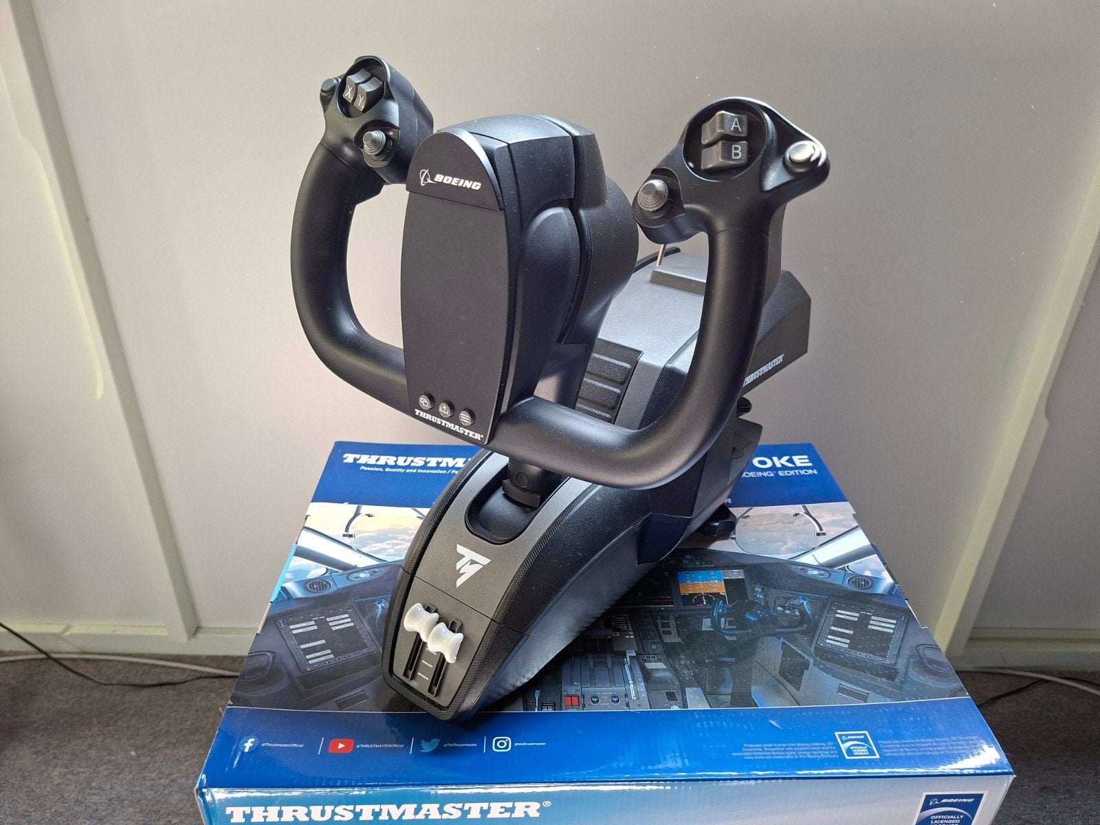 thrustmaster boeing yoke, Computers en Software, Joysticks, Ophalen of Verzenden, Zo goed als nieuw