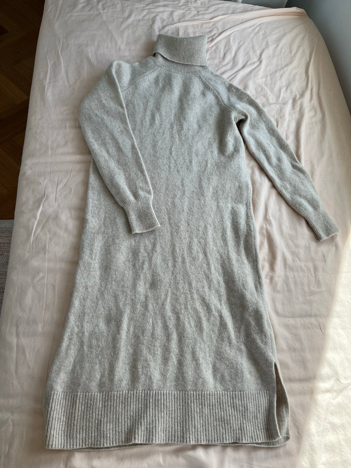 Massimo Dutti wollen kasjmier jurk - beige/oatmeal - XS, Kleding | Dames, Ophalen of Verzenden, Zo goed als nieuw, Maat 34 (XS) of kleiner