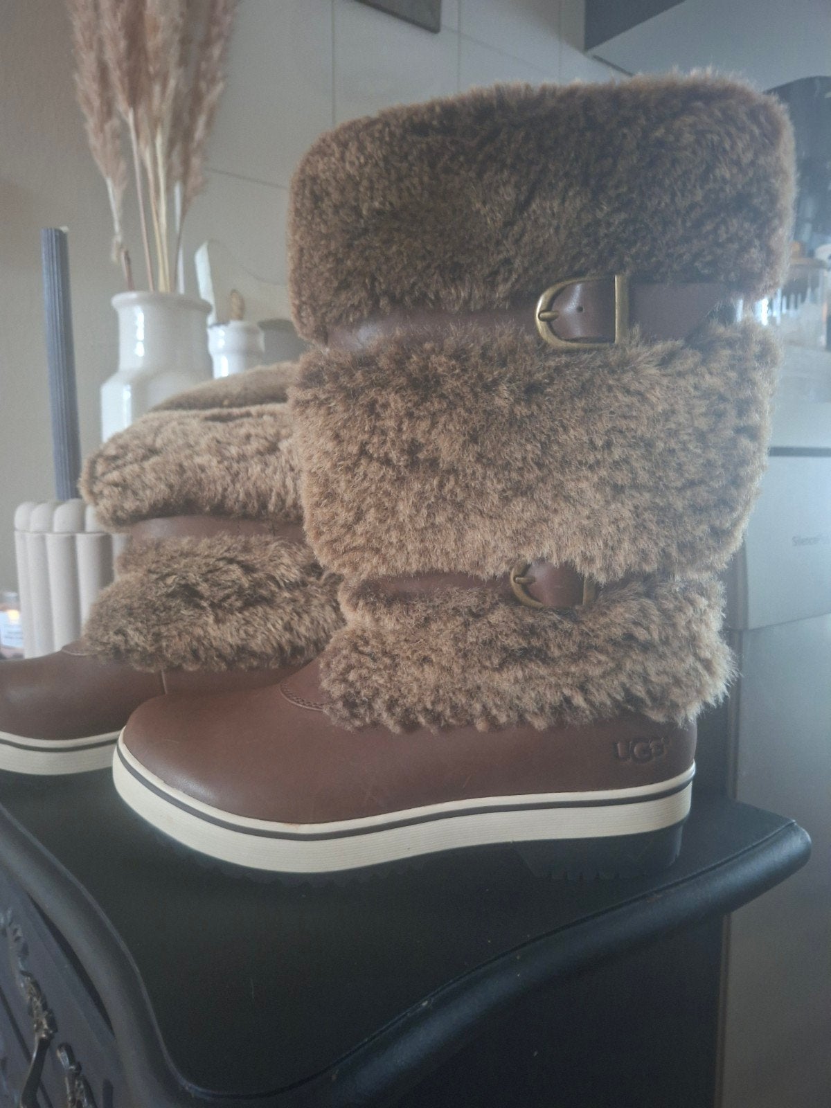 UGG Australia Laarzen lilyan Bruin met Bont - Maat 38, Ophalen, Bruin, UGG Australia, Snowboots