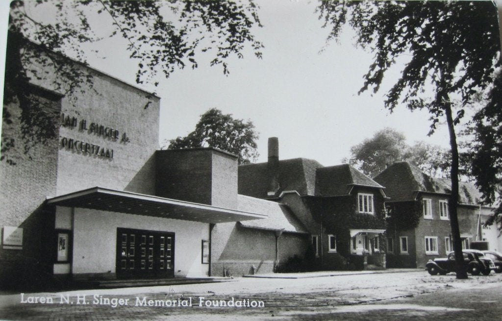 Laren - Singer memorial foundation - zestiger jaren, Ophalen of Verzenden, 1960 tot 1980, Gelopen, Noord-Holland