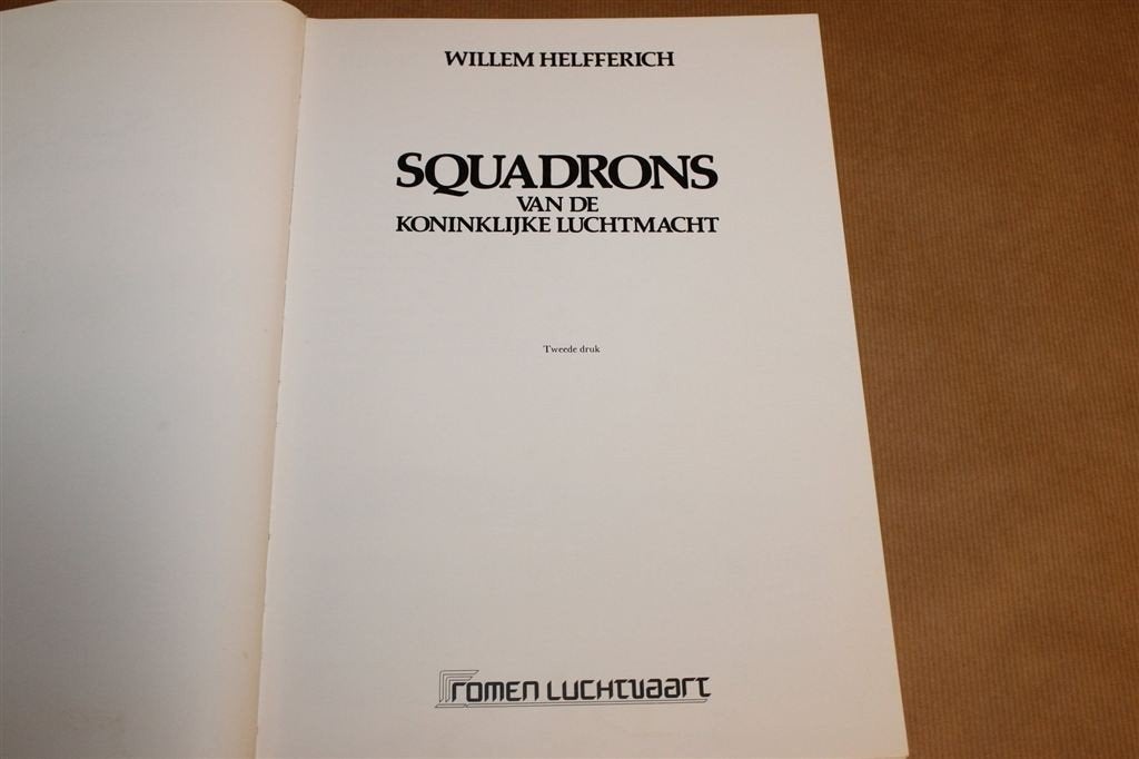 Squadrons Koninklijke Luchtmacht — Geschiedenis & Foto’s, -, -, Ophalen of Verzenden, Foto of Poster