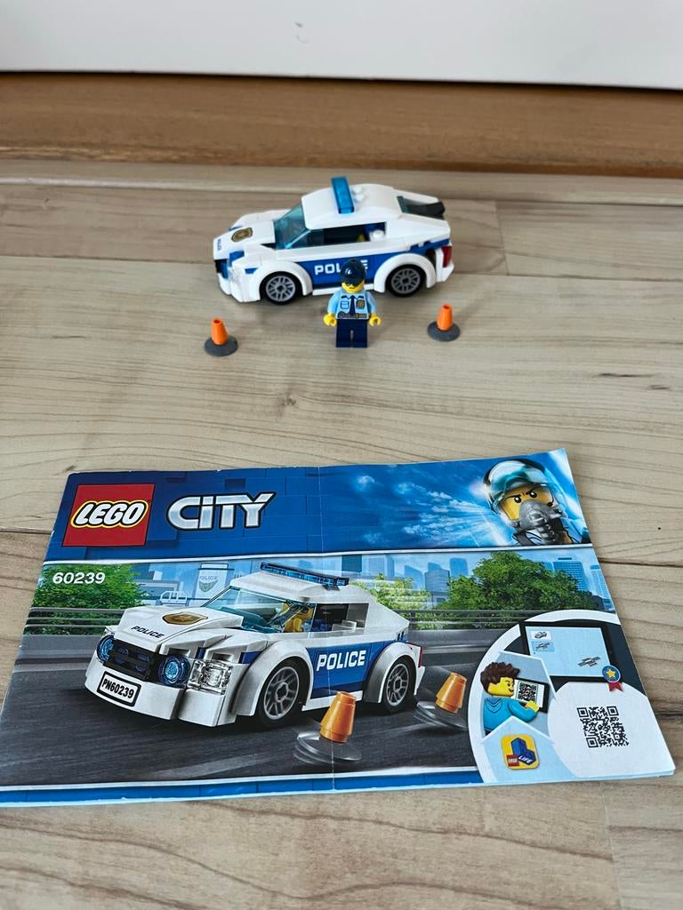 Lego City politiepatrouille auto 60239, City, Lego, Ophalen of Verzenden, Zo goed als nieuw
