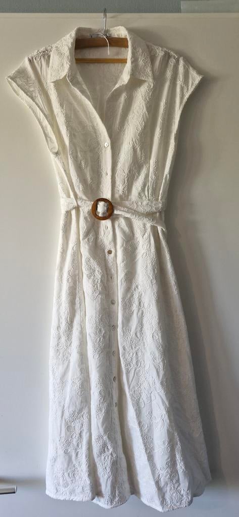MNG Witte Geborduurde Jurk met Houten Gesp, Ophalen of Verzenden, Zo goed als nieuw, Maat 42/44 (L), Wit