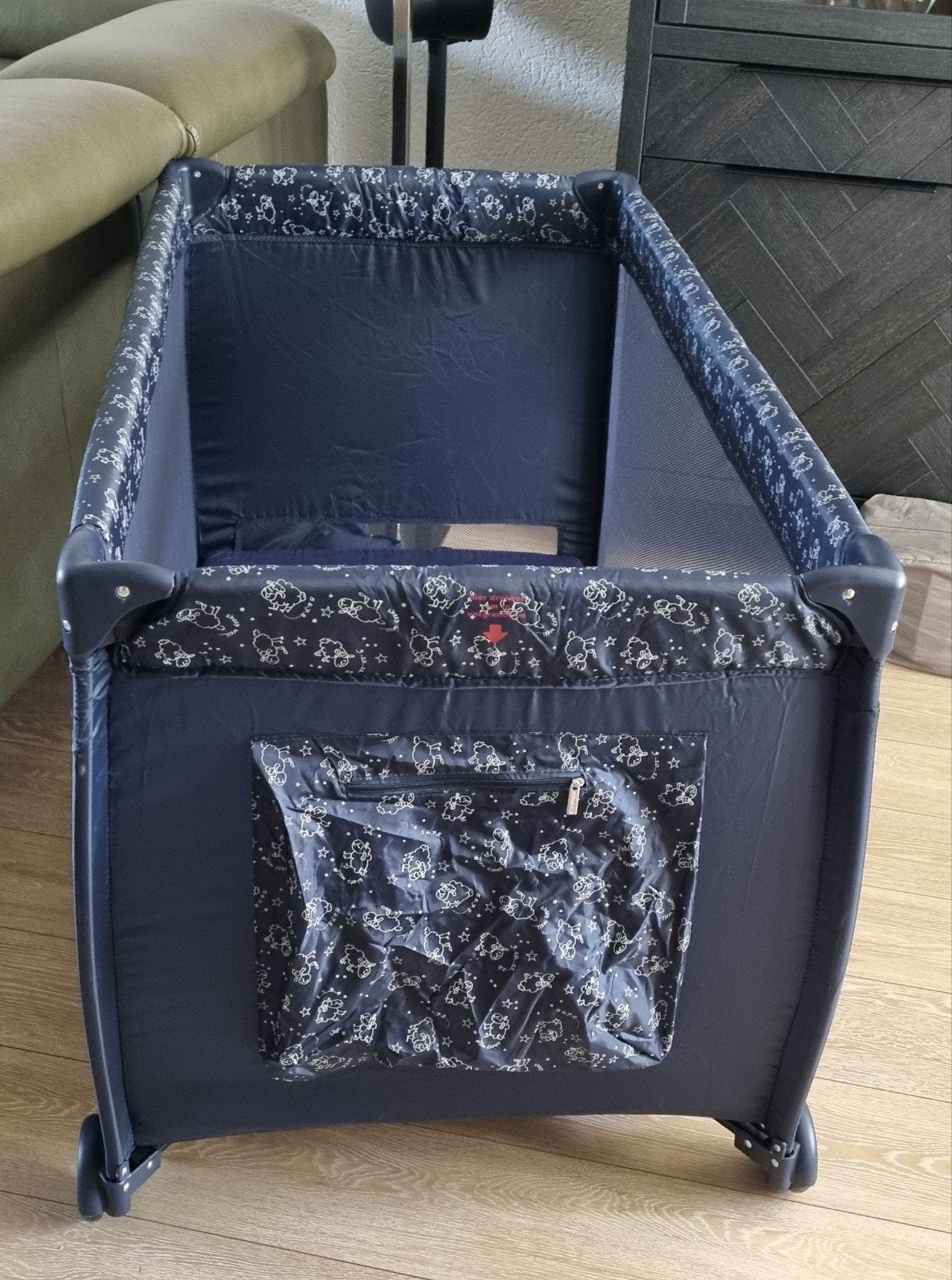 campingbedje met extra dikke matras erbij, Ophalen, 70 tot 85 cm, 140 tot 160 cm, Zo goed als nieuw