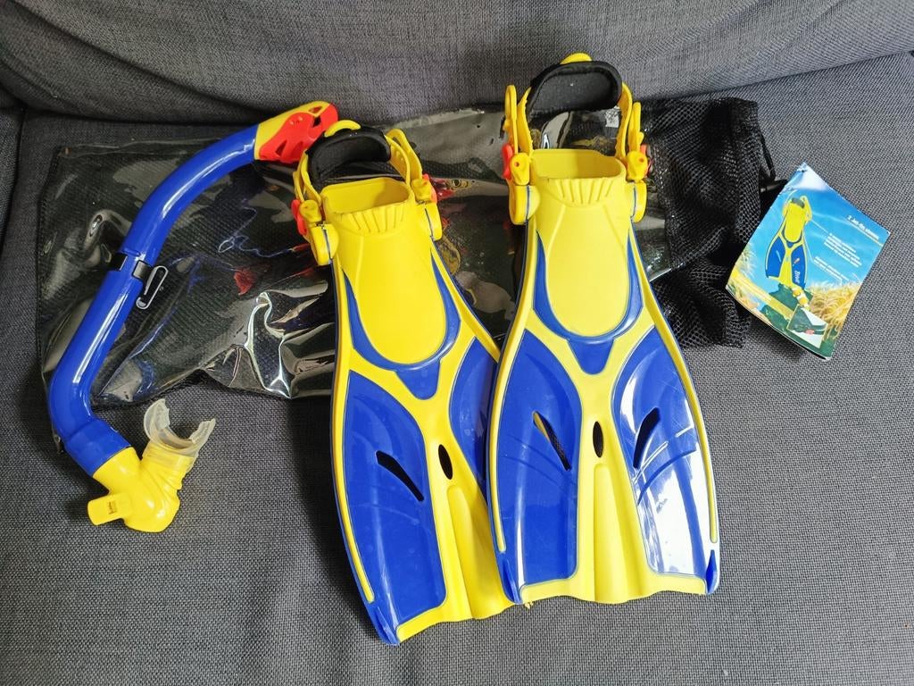 Crivit beach snorkelset maat 27-31 met gratis opduik dingen, Ophalen of Verzenden, Zo goed als nieuw, Snorkelset