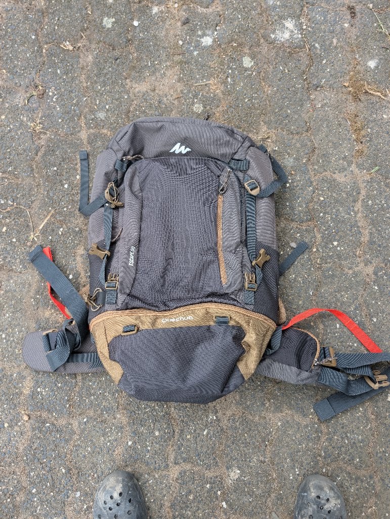 Quechua backpack 50L, 40 cm of meer, Zo goed als nieuw, 60 cm of meer, Ophalen