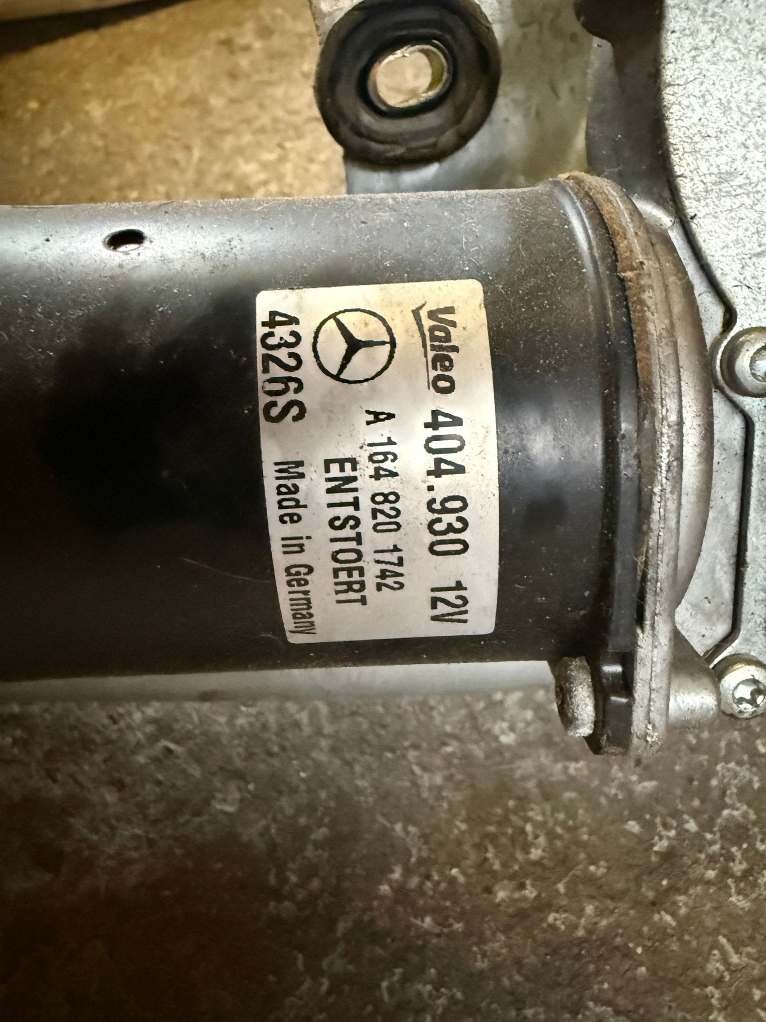 Mercedes-Benz ML W164 ruitenwisser motor / mechaniek A164820, Gebruikt, -, Herkomst onderdeel bekend, Ophalen of Verzenden
