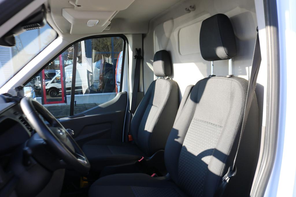 Ford Transit 2.0 TDCI 130pk L4 H3 Trend Airco 270Gr Achterde, Auto's, Bestelauto's, Euro 6, 4 cilinders, 2800 kg, Wit