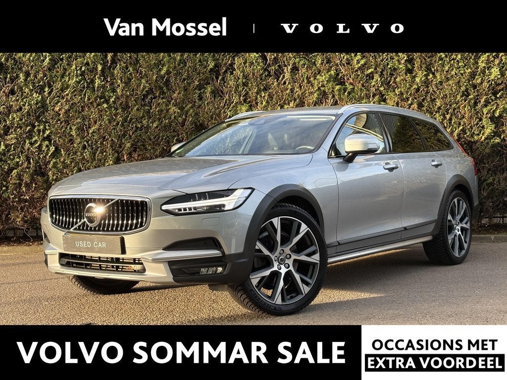 Volvo V90 Cross Country T5 90th Anniversary Edition Camera |
