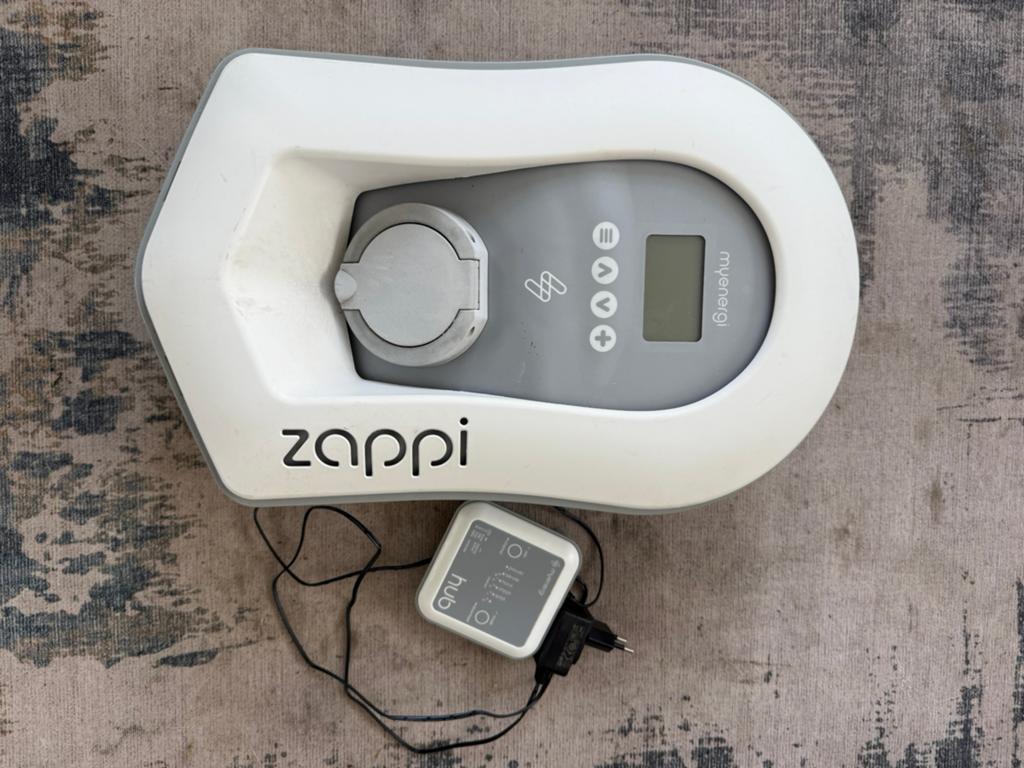 Myenergi Zappi Laadpaal met Hub en CT Klemmen, Auto diversen, Laadpalen, Ophalen of Verzenden, Gebruikt, Laadpaal