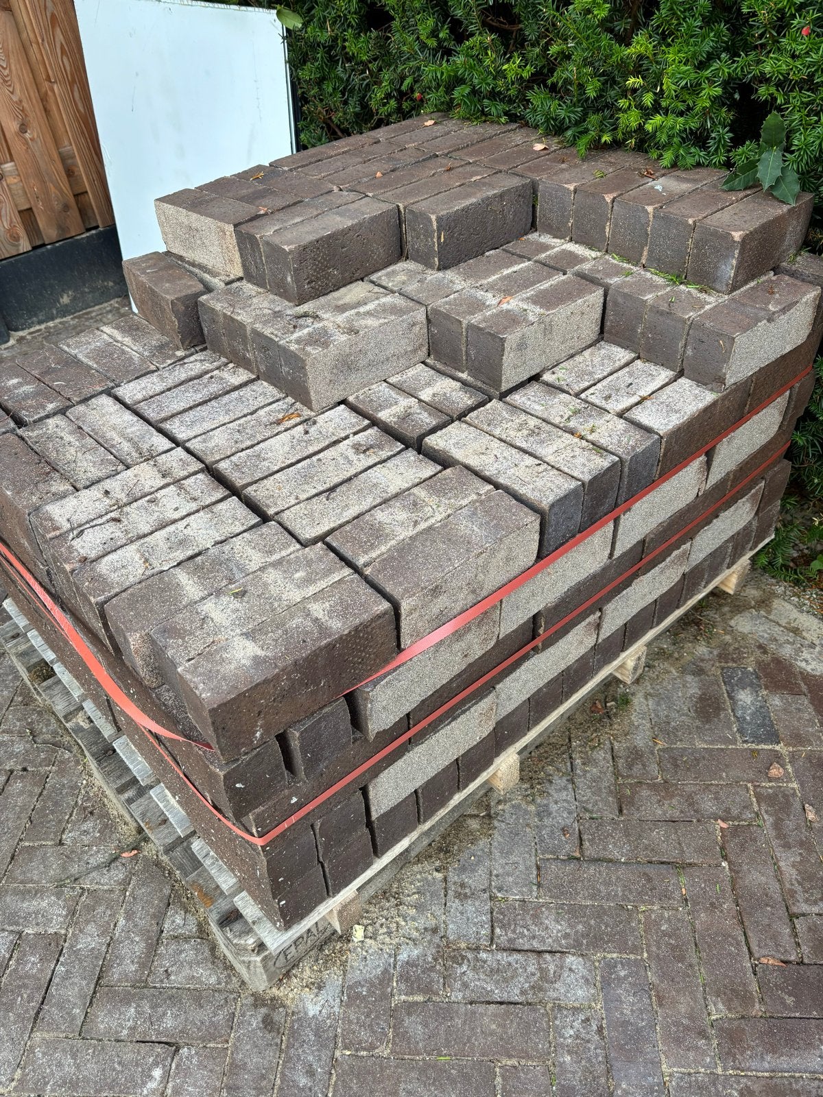 Gebakken dikformaat (roodachtig) circa 4m2, Tuin en Terras, Tegels en Klinkers, Ophalen, Overige materialen, Klinkers, Nieuw