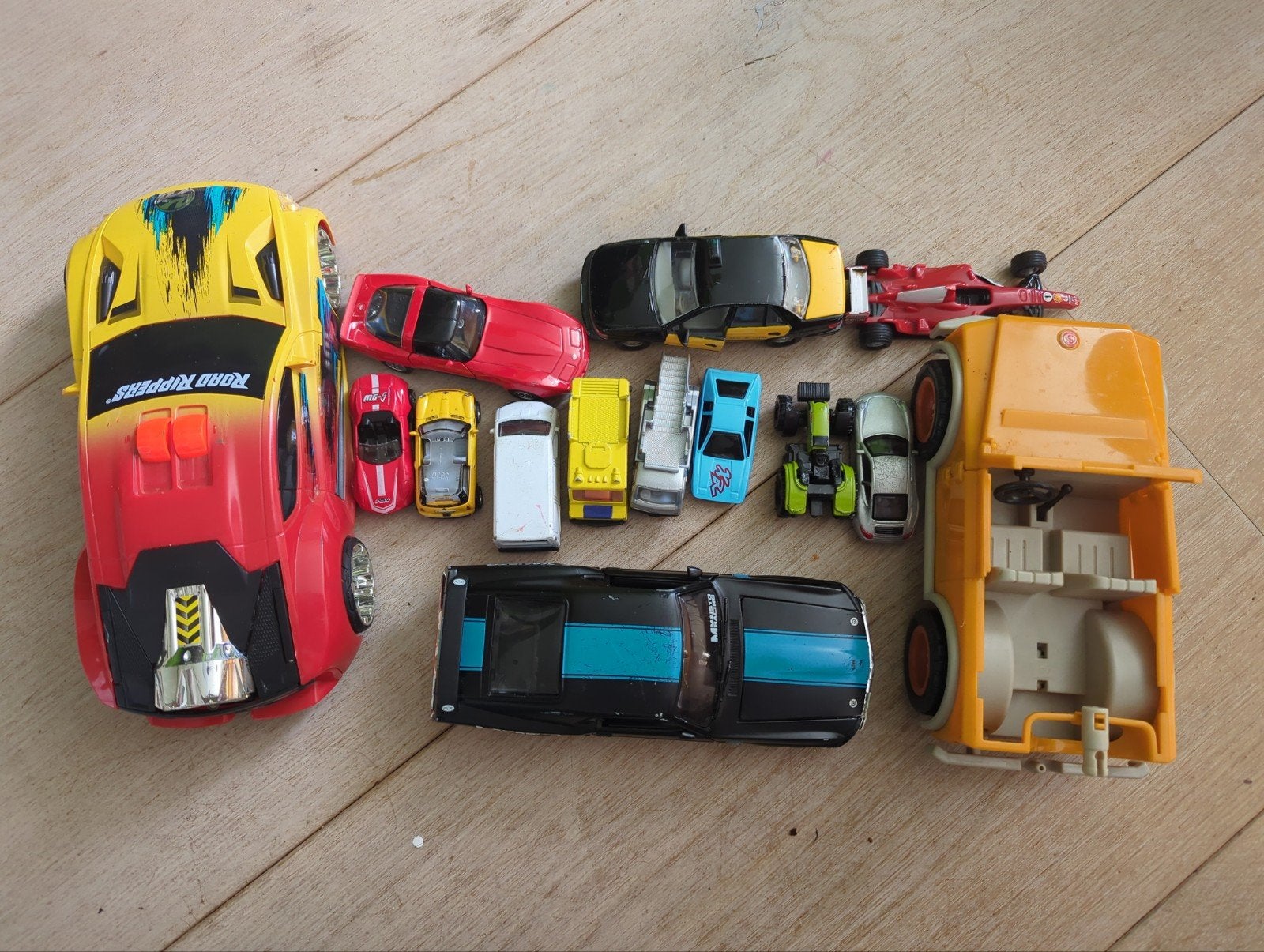 Grote collectie speelgoedauto's en voertuigen, Kinderen en Baby's, Speelgoed | Speelgoedvoertuigen, Ophalen of Verzenden, Gebruikt