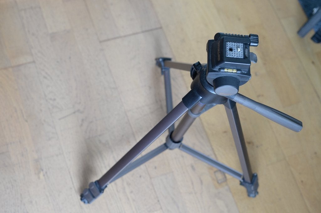 Camera statief model Vanguard Millenium 4, Zo goed als nieuw, Minder dan 150 cm, Met balhoofd, Ophalen of Verzenden