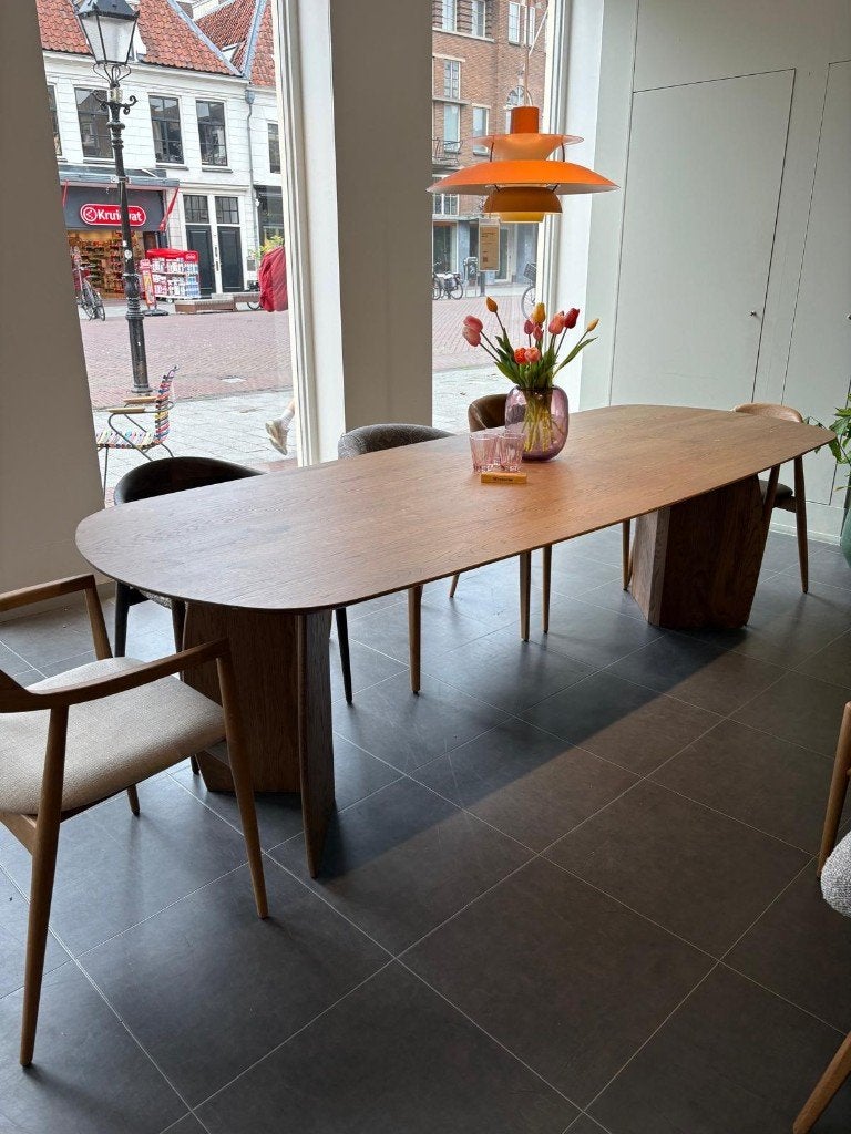 Dyyk Eetkamertafel Donato massief eiken 260 x 100, Huis en Inrichting, Tafels | Eettafels, 100 tot 150 cm, Eikenhout, 200 cm of meer