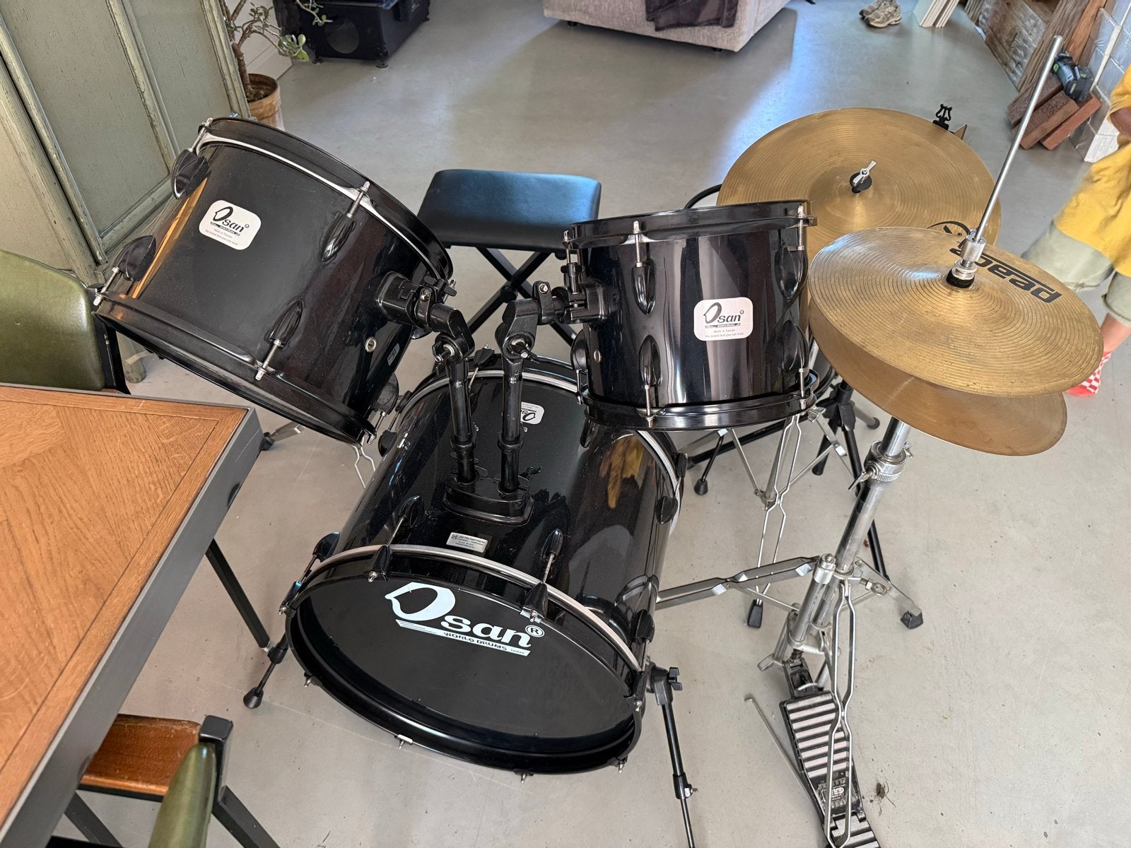 Gratis!! Osan drumstel met Pearl bekkens en accessoires, Muziek en Instrumenten, Ophalen, Gebruikt, Overige merken